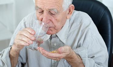 Pfizer heeft bekendgemaakt om haar onderzoeksprogramma’s gericht op de ziekte van Alzheimer en Parkinson, te stoppen. Daarentegen gaat Pfizer juist investeren in een fonds dat bedoeld is voor biotechbedrijven die nieuw neurowetenschappelijk onderzoek willen starten