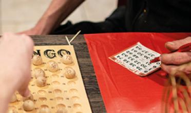 Valentijnsbingo voor dak- en thuislozen in de Pauluskerk | Pfizer Nederland