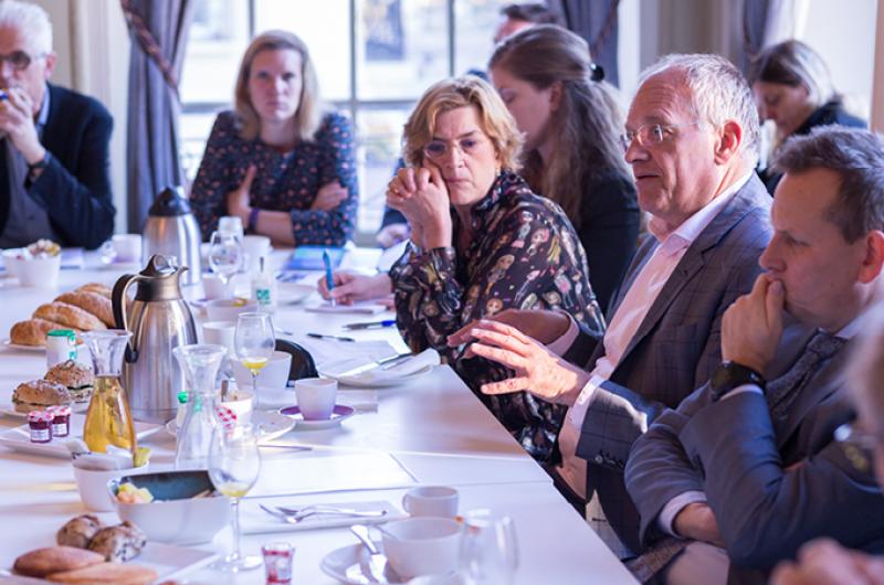 Politiek ontbijt werk en kanker, mede georganiseerd door Pfizer Nederland