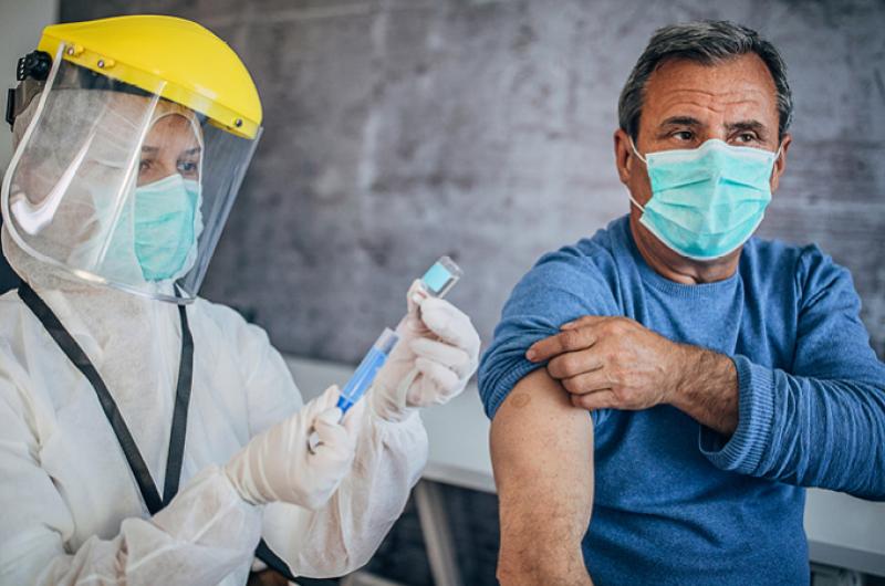 Pfizer en BioTech-200 miljoen coronavaccins