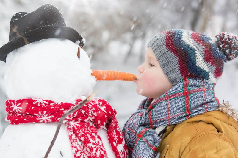 Kinderen groeien sneller in de zomer dan in de winter